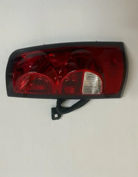 2007 Chevrolet Silverado 3500 Classic 6.0L R/H Taillight