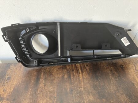 2019-2020 Honda Civic Passenger Right Fog Light Lamp Cover Black 71180-Tba-K50