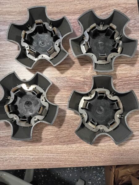 4wheel center cap hub for Tacoma, Tundra 4Runner 6 Lugs 15” and 16” Rim 4PC